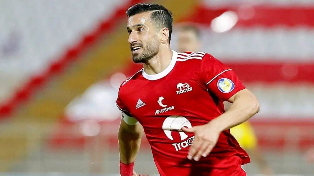 بازیکن افسانه‌ای در آستانه بازگشت به فوتبال ایران/ بمب نقل و انتقالات در راه است؟