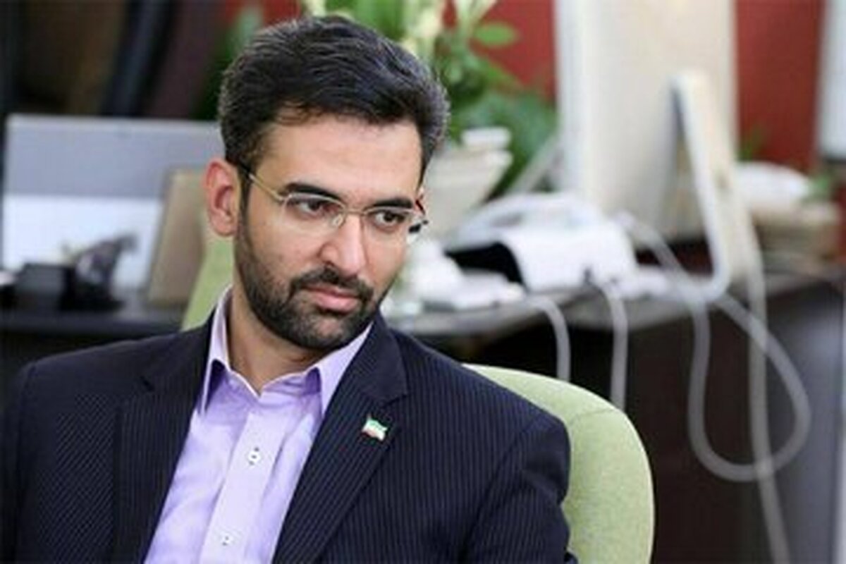عکس یهویی آذری جهرمی در کنار همتی و طیب نیا