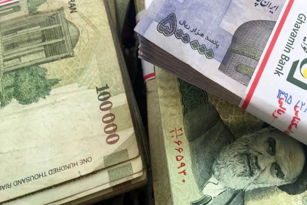  وام ۳۰۰.۰۰۰.۰۰۰ میلیونی کرامت بانک رفاه ویژه بازنشستگان و مستمری بگیران + شرایط ثبت نام 