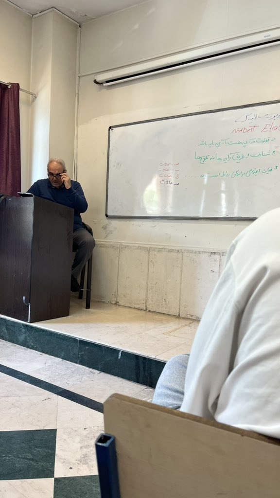 جواد خیابانی در قامت استاد دانشگاه!