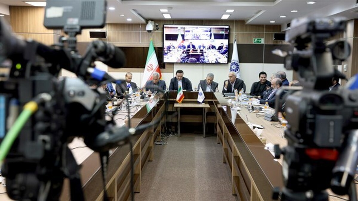 تشکیل کارگروه مشترک ملی و منطقهای بین شورای عالی مناطق آزاد و اتاق ایران تشکیل کارگروه مشترک ملی و منطقهای بین شورای عالی مناطق آزاد و اتاق ایران