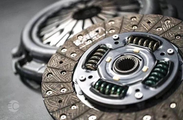 کوبیدن دیسک و صفحه یعنی چی؟ + مزایا و معایب