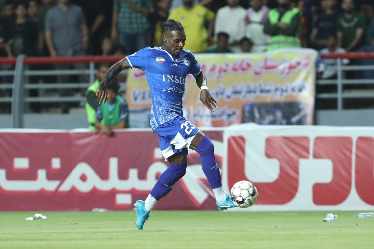 بمب خبری کارتال/ ستاره آبی‌ها رسماً  پرسپولیسی شد