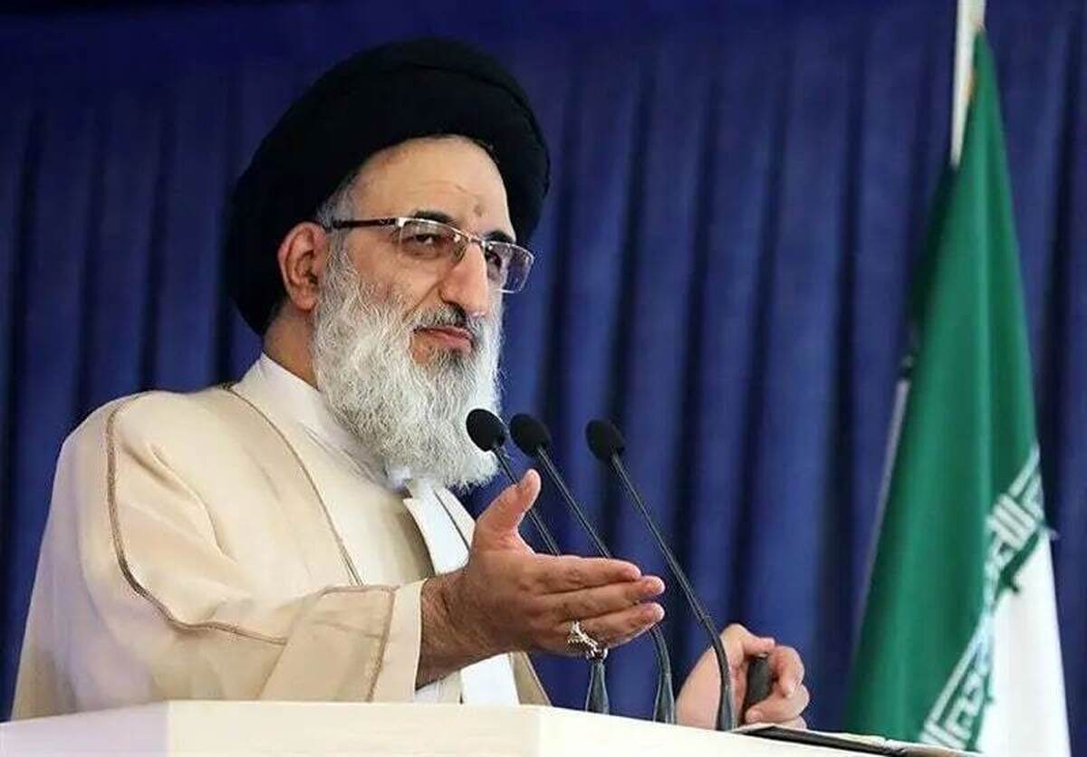  امام جمعه کرج: آمریکا گرفتار بی‌برقی است! 