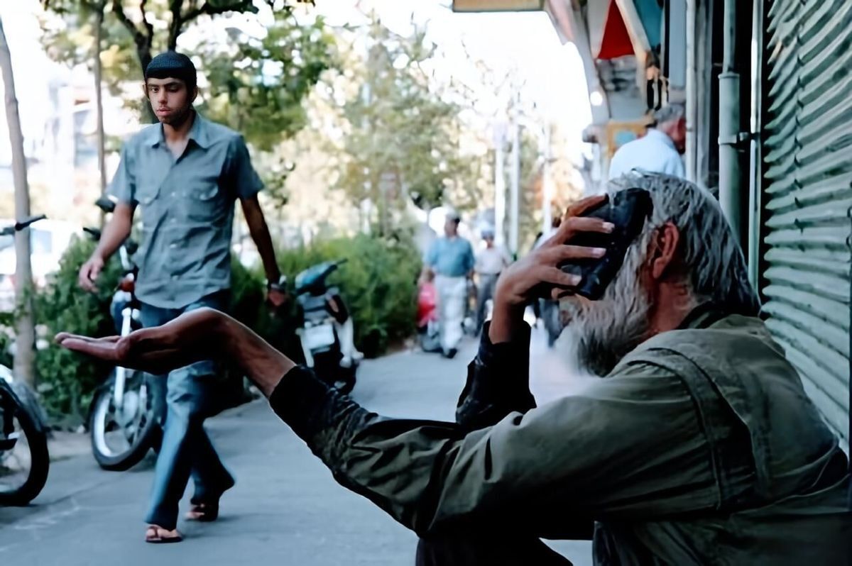 گدای مشهدی با ۶۹میلیون تومان پول در جیبش دستگیر شد گدای مشهدی با ۶۹میلیون تومان پول در جیبش دستگیر شد