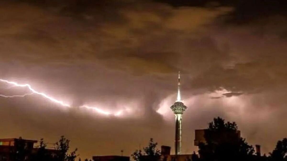 هشدار هواشناسی برای ۱۶ استان کشور/ باد و طوفان در راه است هشدار هواشناسی برای ۱۶ استان کشور/ باد و طوفان در راه است