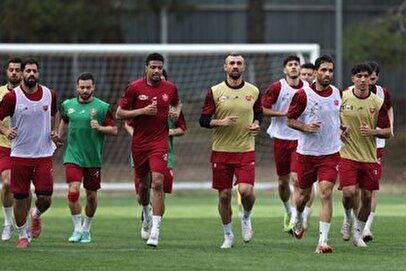 آفتابی شدن درویش در تمرینات پرسپولیس