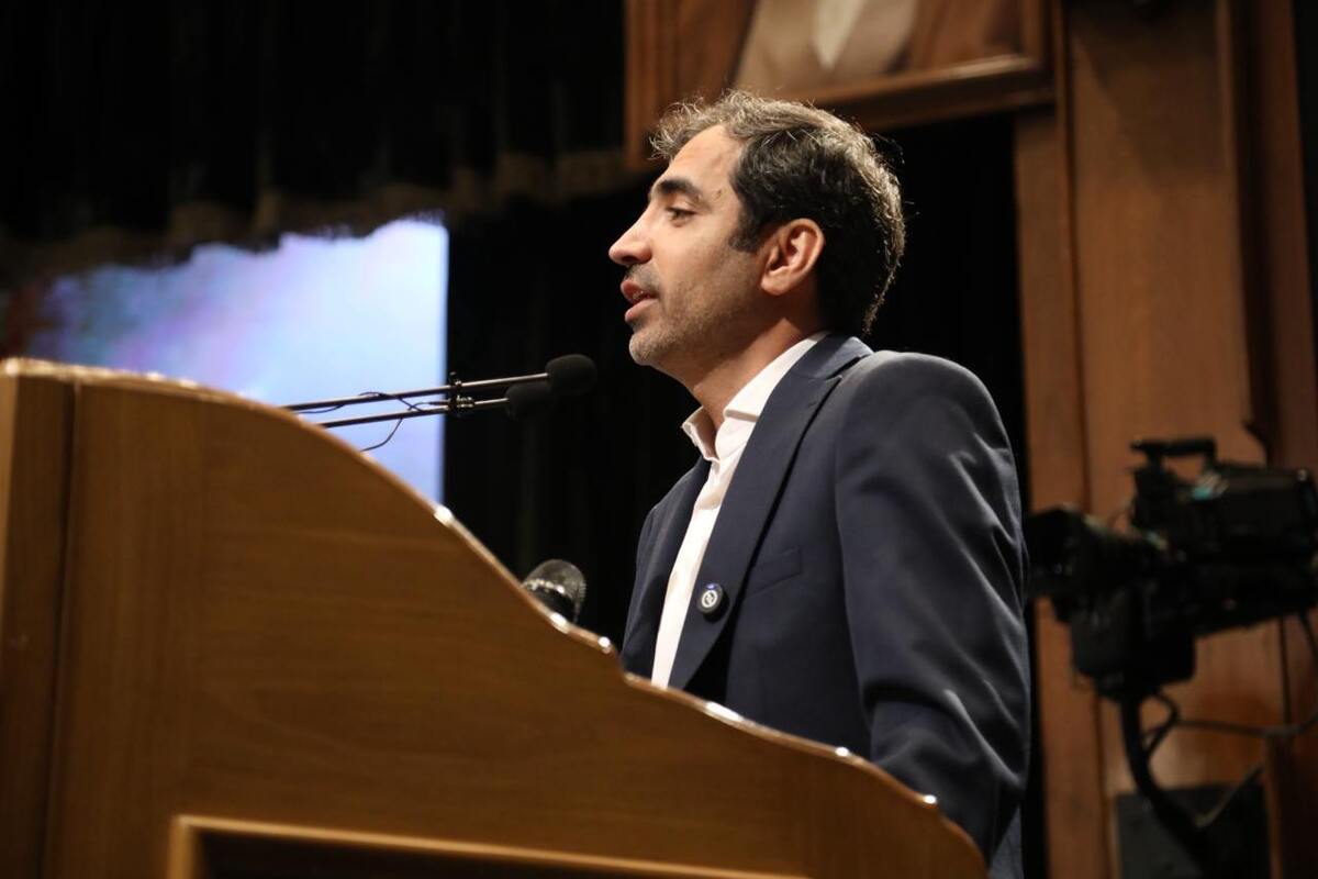 بانکها باید در چارچوب موازین حقوقی حرکت کنند بانکها باید در چارچوب موازین حقوقی حرکت کنند