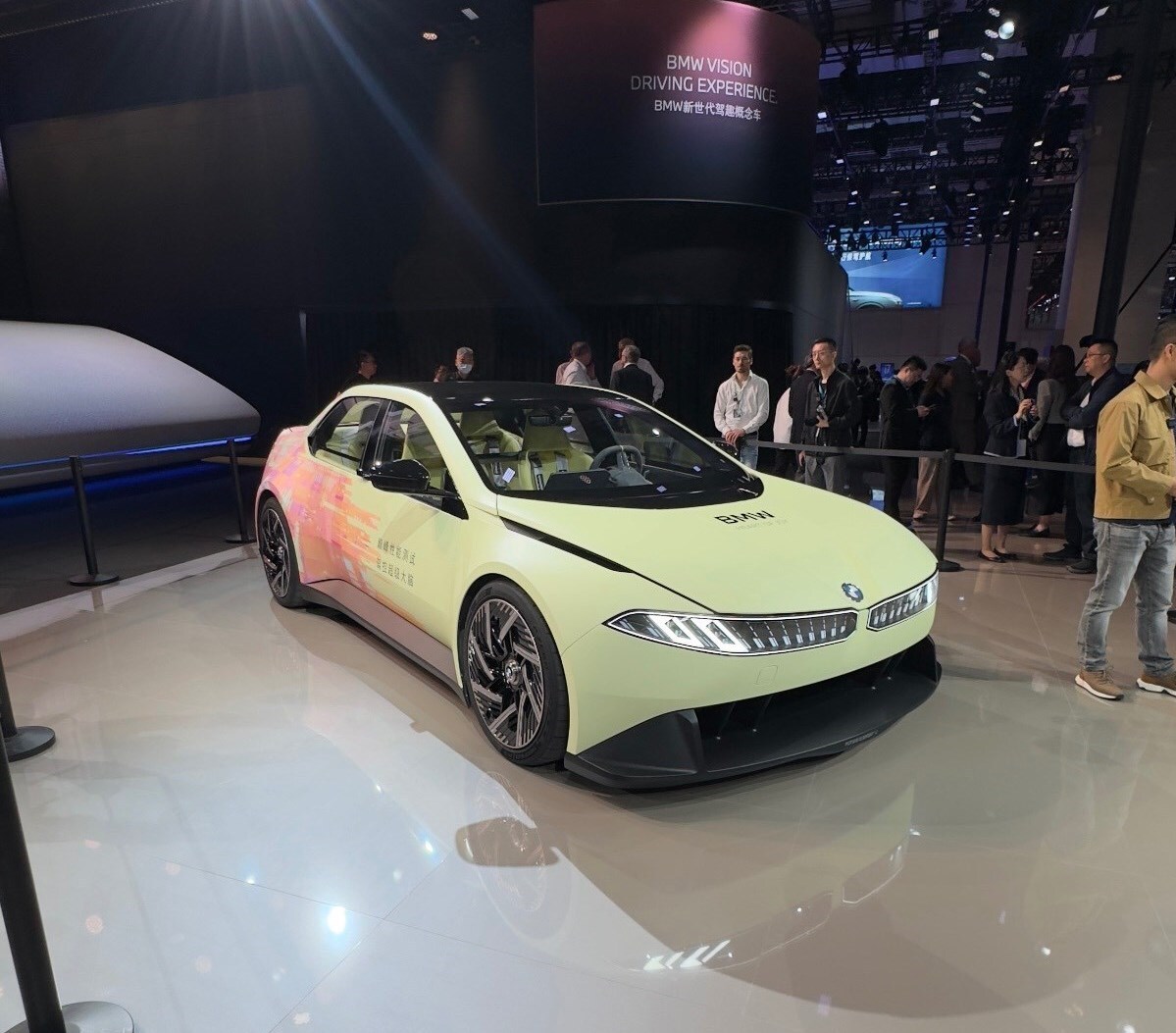 جذاب‌ترین خودرو‌های BMW در نمایشگاه شانگهای ۲۰۲۵ +عکس