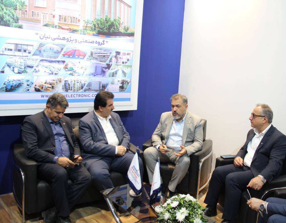 بازدید مدیر عامل بانک رفاه کارگران از نمایشگاه مشهد اینوکس 1404
