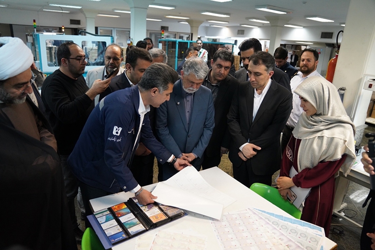 وزیر فرهنگ و ارشاد اسلامی: بانک ملی ، میراث معنوی ملت ایران است وزیر فرهنگ و ارشاد اسلامی: بانک ملی ، میراث معنوی ملت ایران است