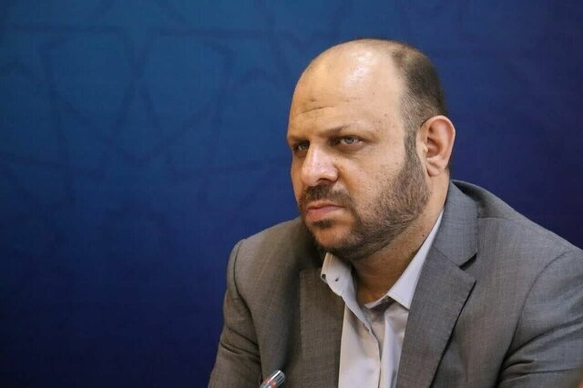 معلمان بجای نگرانی از معیشت خود باید تمام توان خود را در میدان تربیت به کار بگیرند معلمان بجای نگرانی از معیشت خود باید تمام توان خود را در میدان تربیت به کار بگیرند