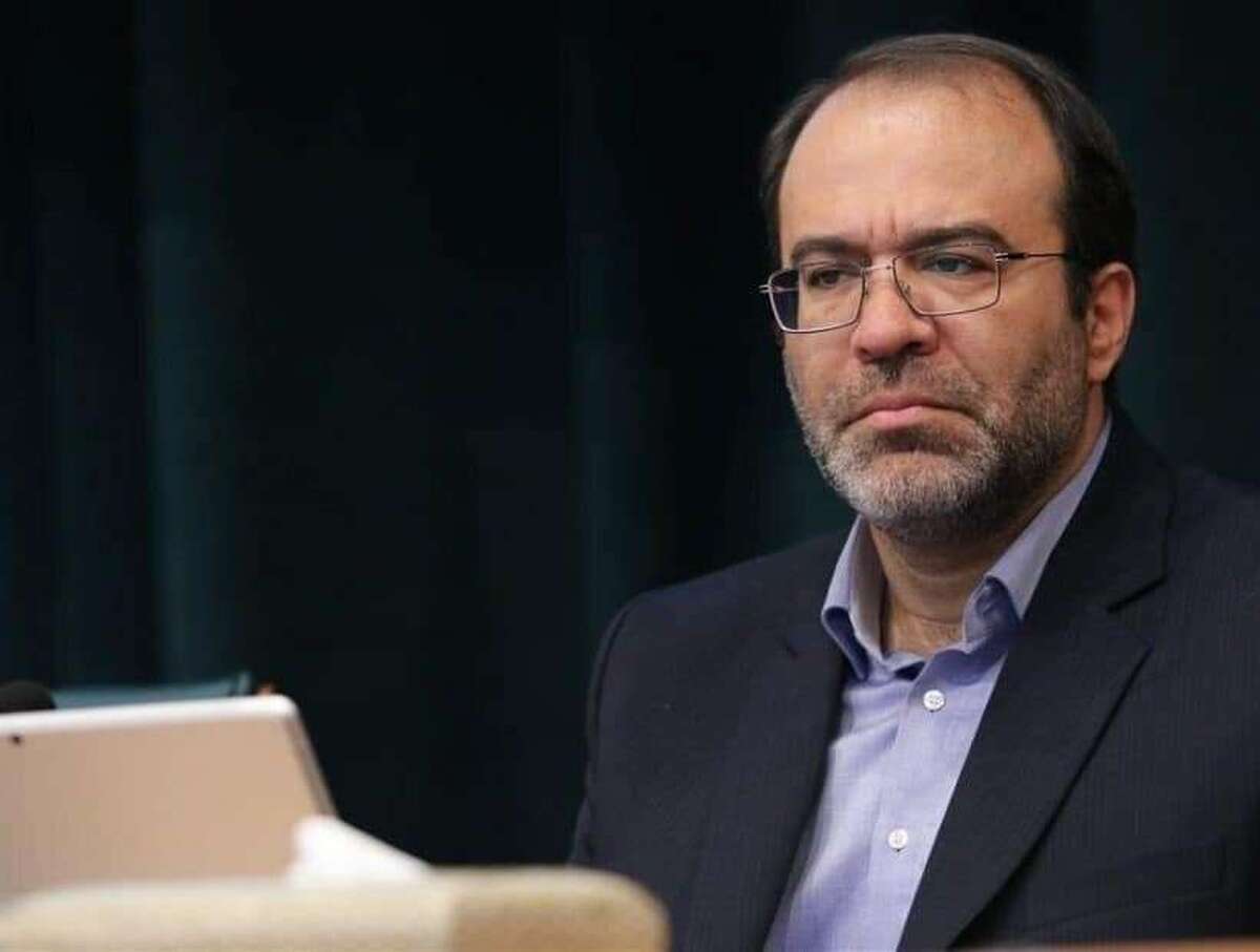 «بانک آینده» ۵٠ درصد زیان انباشته نظام بانکی کشور را دارد/ انحلال آغازی برای برخورد با بانک‌های متخلف