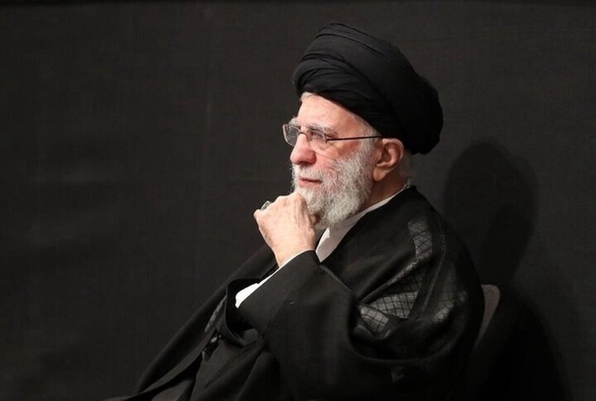  رهبر انقلاب به آمریکایی‌ها: شما چه کاره‌اید که برای غنی سازی تعیین تکلیف کنید+ فیلم 