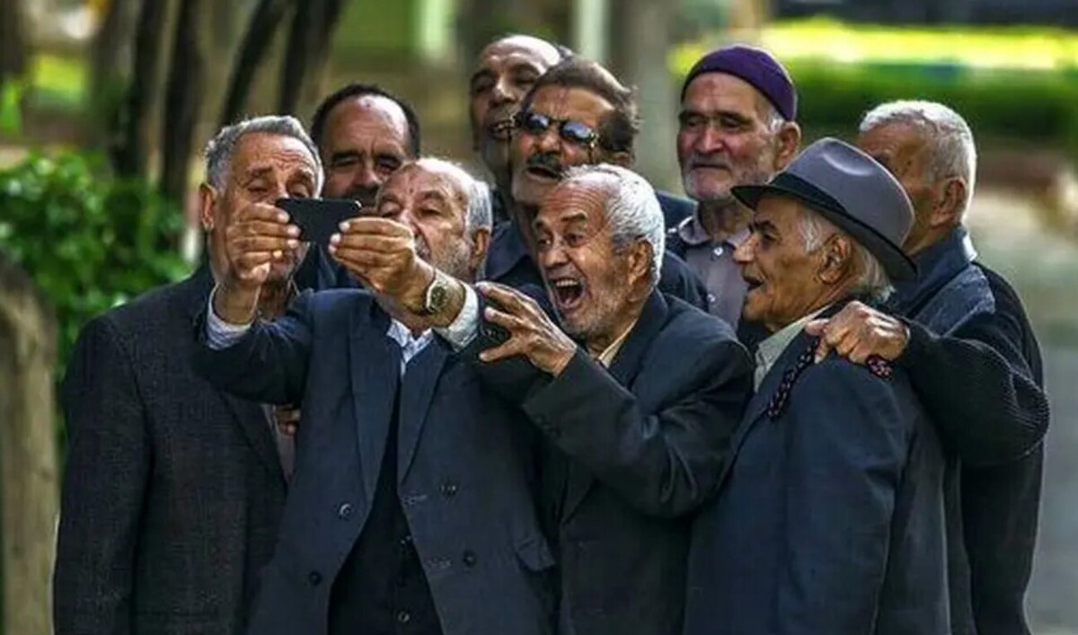  واریز سود به حساب بازنشستگان آغاز شد / حساب چه کسانی امروز ۱۴ خرداد شارژ می‌شود؟ 