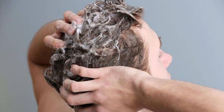 هر چند وقت یکبار باید مو‌های خود را بشوییم تا سالم و زیبا بماند؟