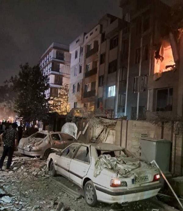 حمله اسرائیل به تهران / خانه و خودروها آتش گرفتند! + عکس