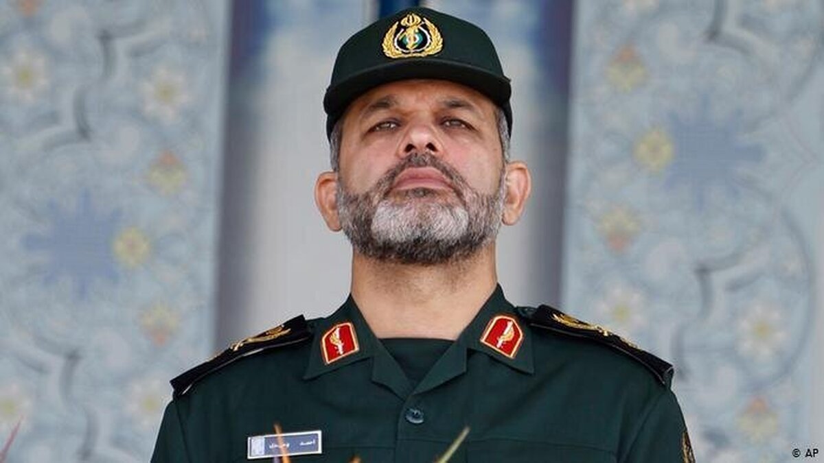  فرمانده جدید کل سپاه منصوب شد / سردار احمد وحیدی کیست؟ 