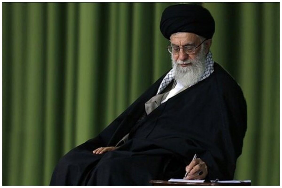  پیام رهبر انقلاب در واکنش به حمله اسرائیل: نیروهای مسلح جمهوری اسلامی رژیم صهیونیستی را رها نخواهند کرد 
