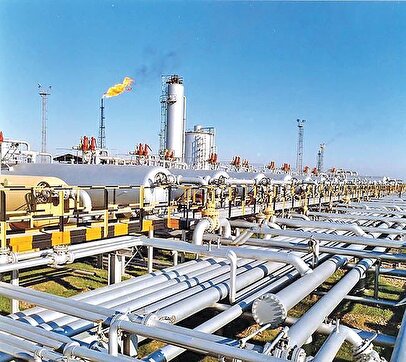 4 برگ برندۀ ایران در تأسیسات نفتی