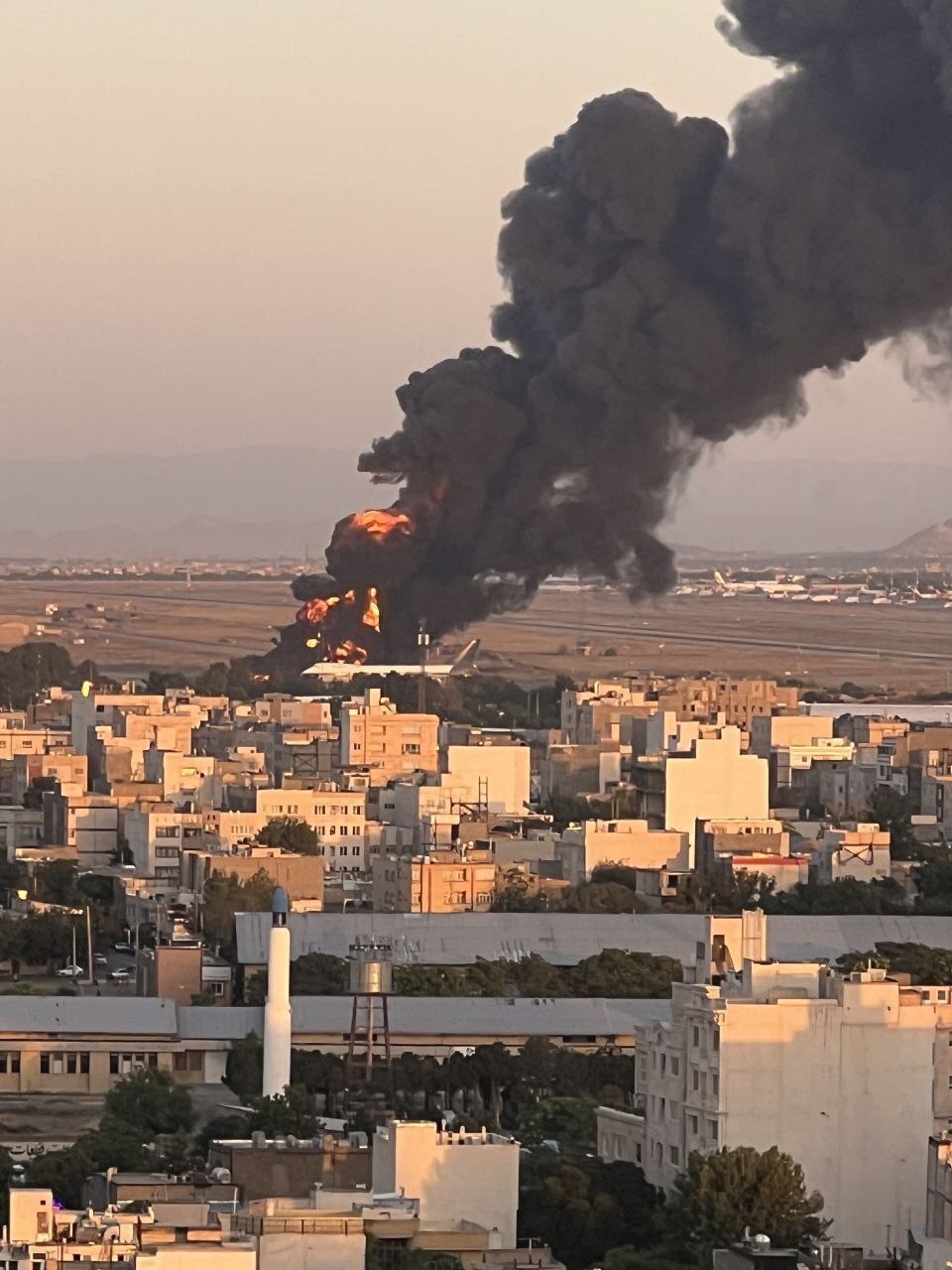 خبر فوری/ انفجار در باند فرودگاه مشهد