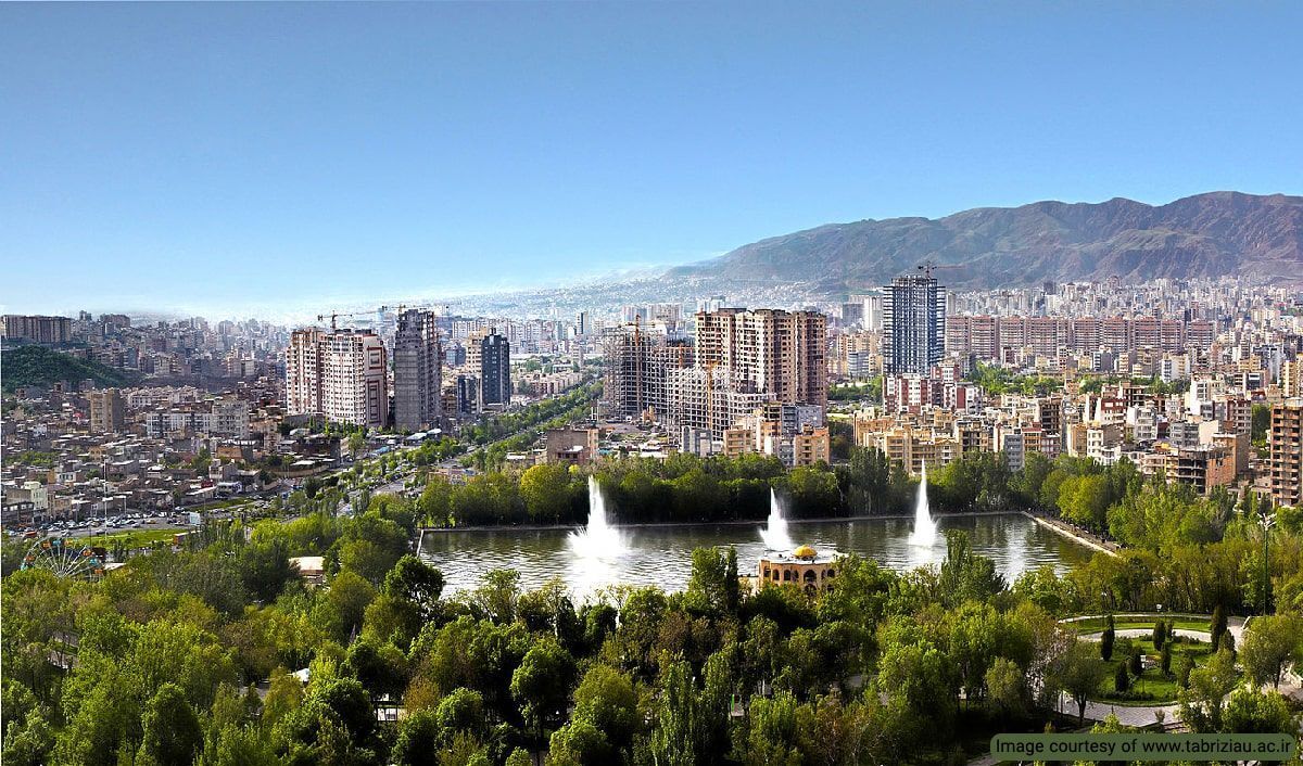 صدای انفجار و مشاهده دود غلیظ در اطراف تبریز+ فیلم