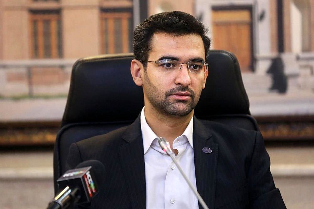  تیکه سنگین آذری جهرمی به نمایندگان: قاچاق ۲۱ میلیون لیتر سوخت به اندازه یک سفر خانوادگی ارزش پیگیری نداشت؟ 