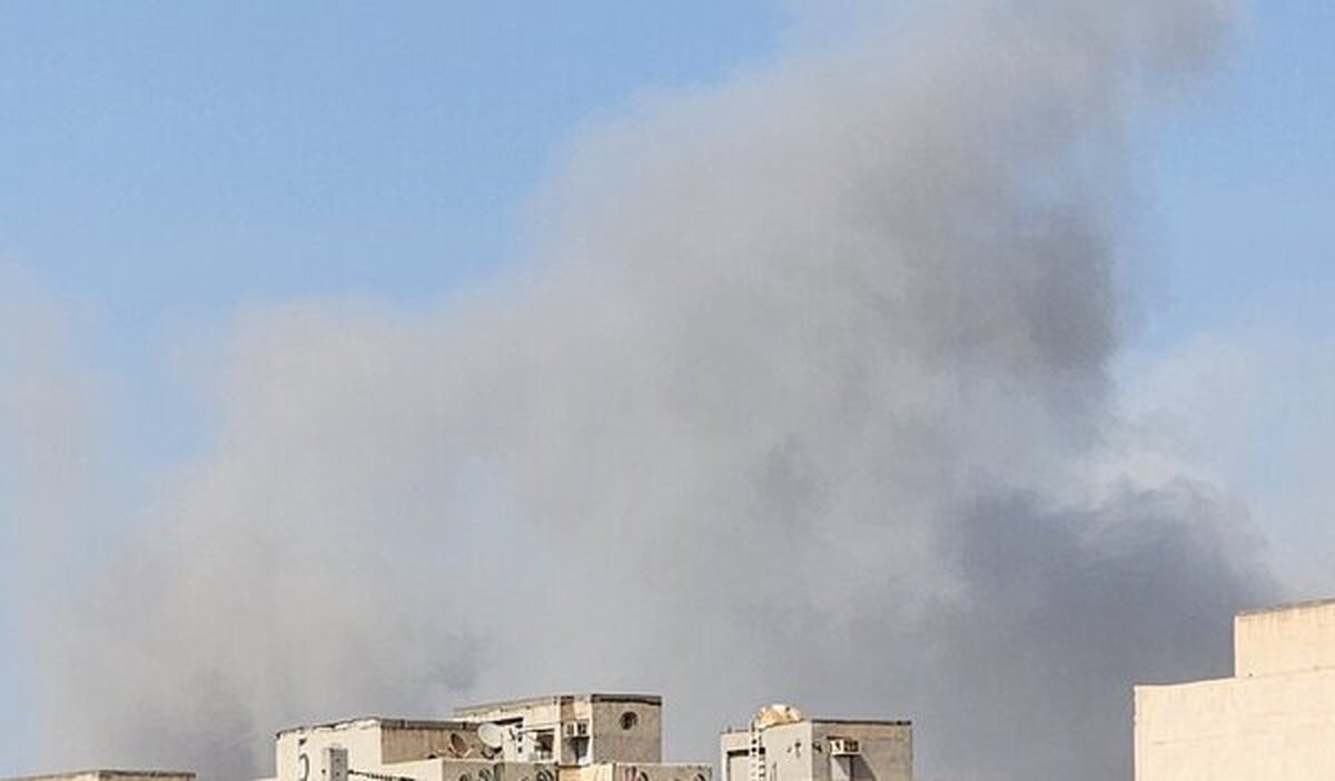 انفجار در اهواز و بندرماهشهر/ پدافندها فعال شدند انفجار در اهواز و بندرماهشهر/ پدافندها فعال شدند