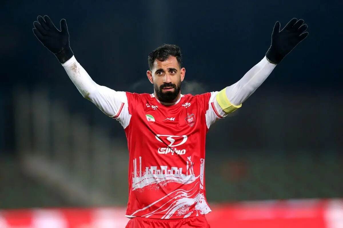 زنوزی تکلیف بازیکن پرسپولیس را یکسره کرد
