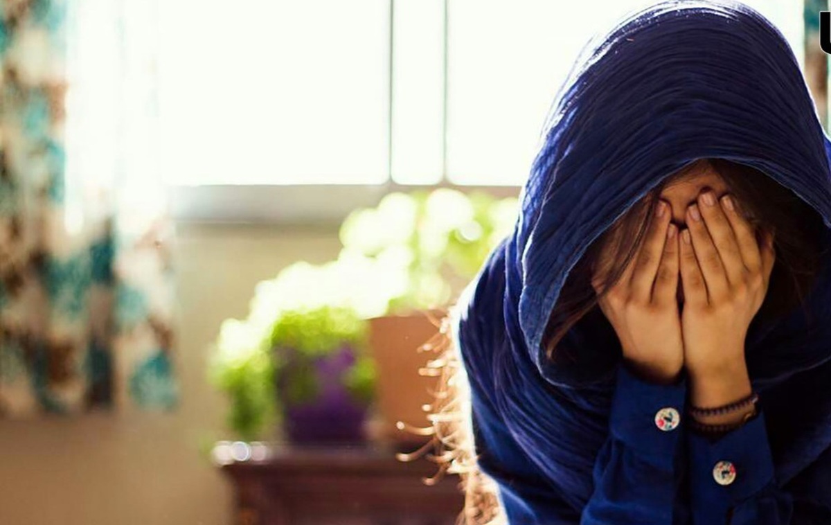 این دختر ۱۷ ساله با دوستان پدرش سرو سری شوم داشت + جزئیات ماجرا این دختر ۱۷ ساله با دوستان پدرش سرو سری شوم داشت + جزئیات ماجرا