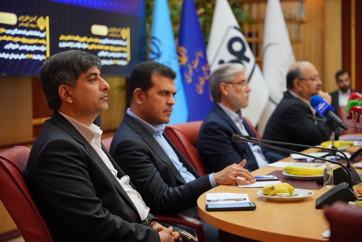 همکاری وزارت علوم، معاونت علمی و فولاد مبارکه برای توسعه صنعت فولاد