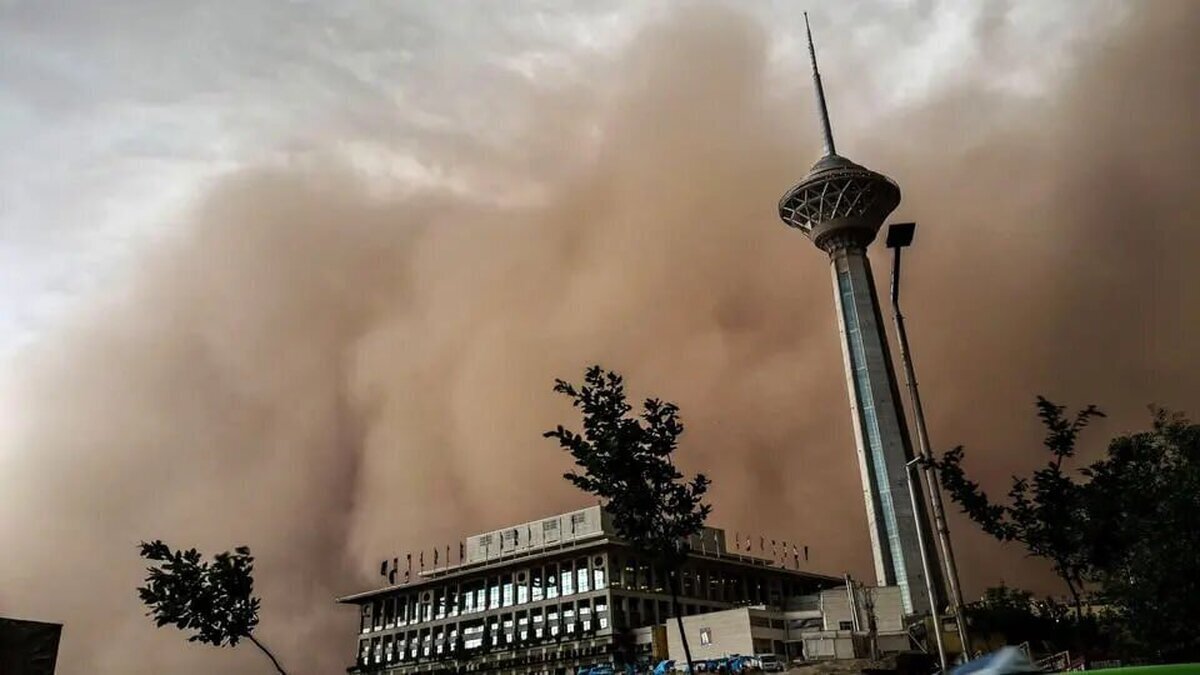 هشدار طوفان و باد شدید در تهران هشدار طوفان و باد شدید در تهران