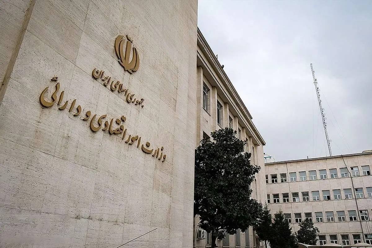 «مدنیزاده» گزینه نهایی دولت برای وزارت اقتصاد است «مدنیزاده» گزینه نهایی دولت برای وزارت اقتصاد است