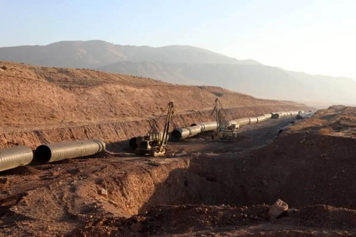 انتقال ۷۰ میلیون مترمکعب آب از دریای عمان به اصفهان انتقال ۷۰ میلیون مترمکعب آب از دریای عمان به اصفهان