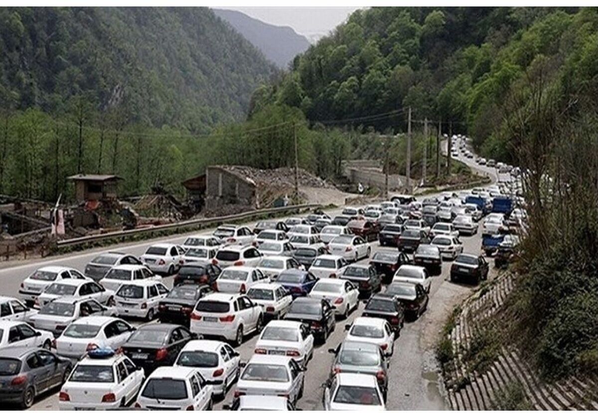 آخرین وضعیت جوی ترافیکی جاده های شمالی/ محور چالوس و آزادراه تهران - شمال یکطرفه شد