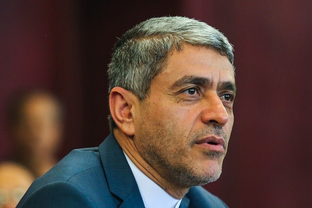 علی طیب‌نیا عزادار شد