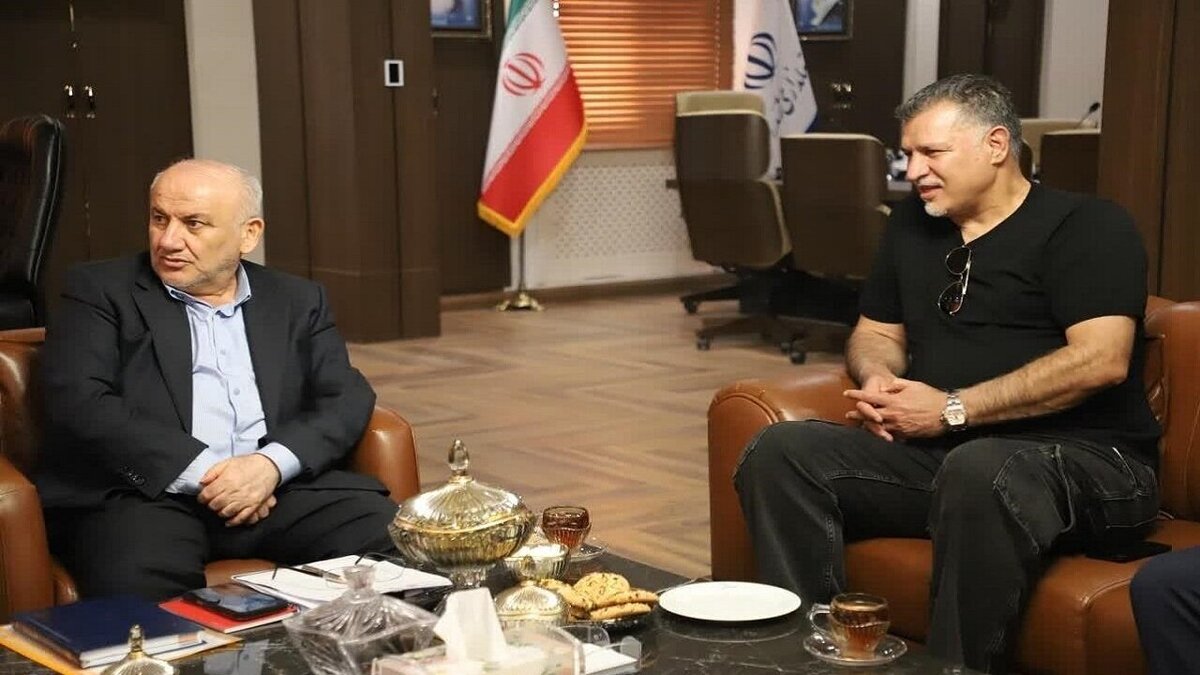 علی دایی: عملکرد مسئولان در جنگ ۱۲ روزه مثال زدنی بود