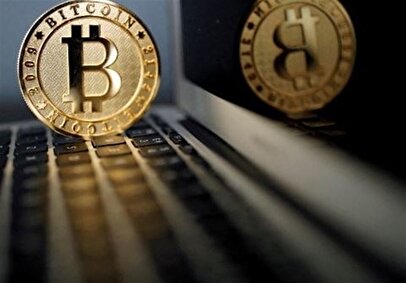 صعود تاریخی بیت‌کوین؛ عبور از مرز ۱۲۱ هزار دلار
