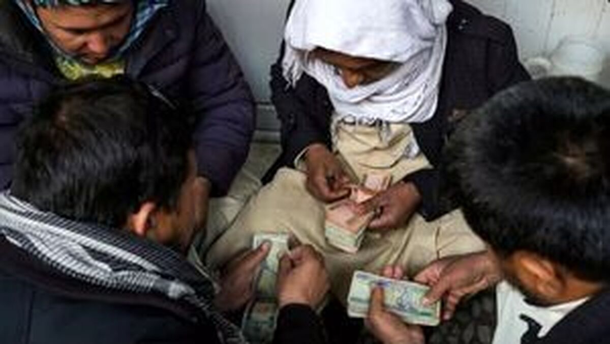 چه کسانی، با چه هدفی روی دستمزد کارگران افغانی موج‌سواری مجازی می‌کنند؟