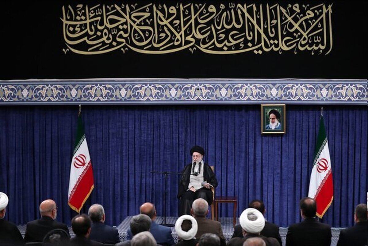 رهبر انقلاب: مسئولان باید با قوت و روحیه کامل به کار خود ادامه دهند