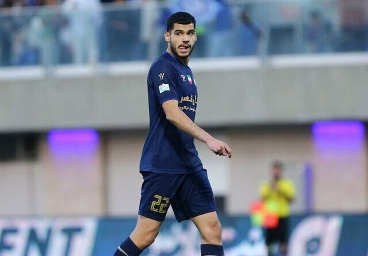 زارع در پرسپولیس ماند