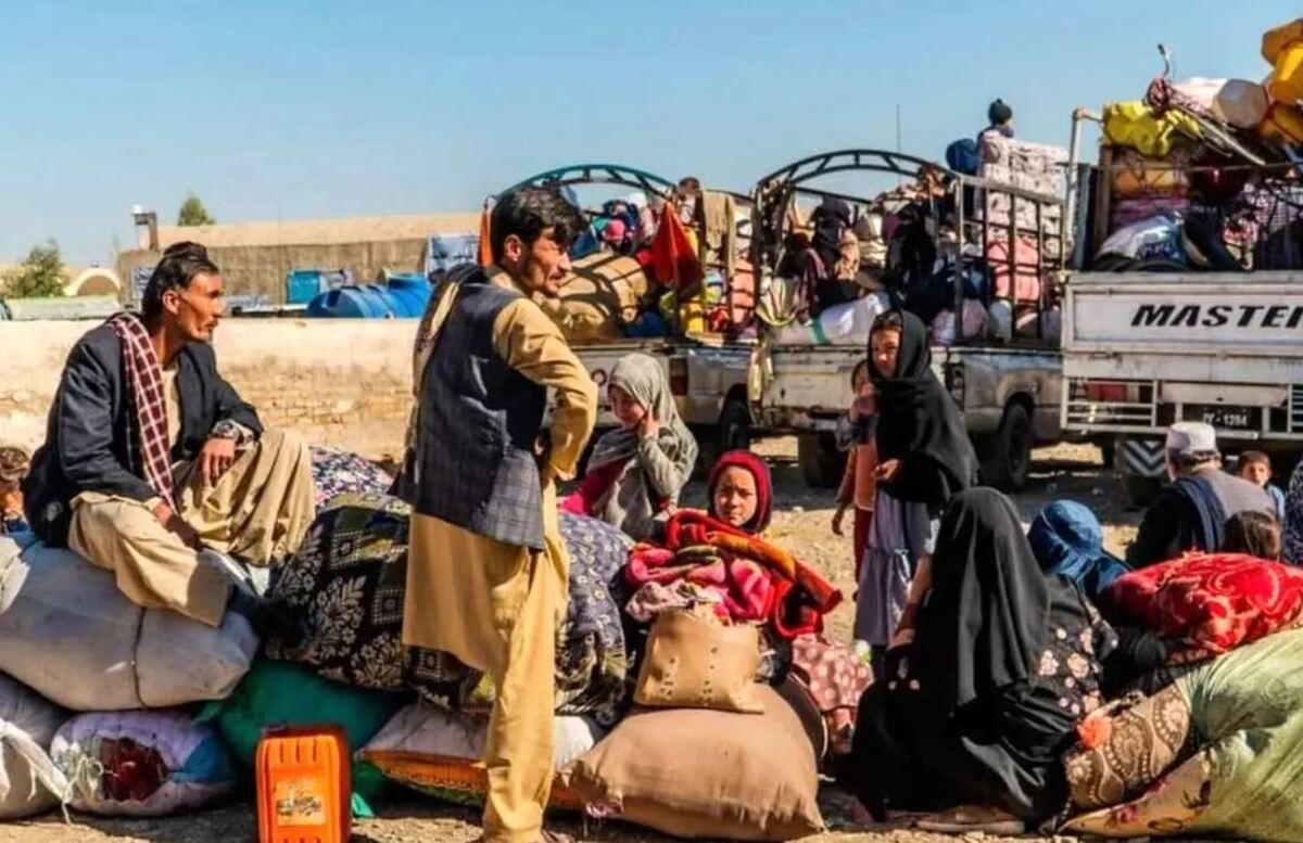ورود غیر قانونی اتباع پاکستانی و بنگلادشی به کشور ورود غیر قانونی اتباع پاکستانی و بنگلادشی به کشور
