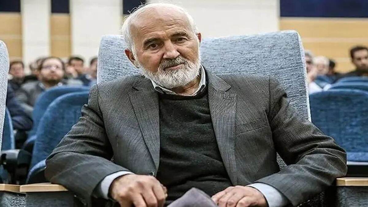 احمد توکلی کیست؟ + بیوگرافی و سوابق