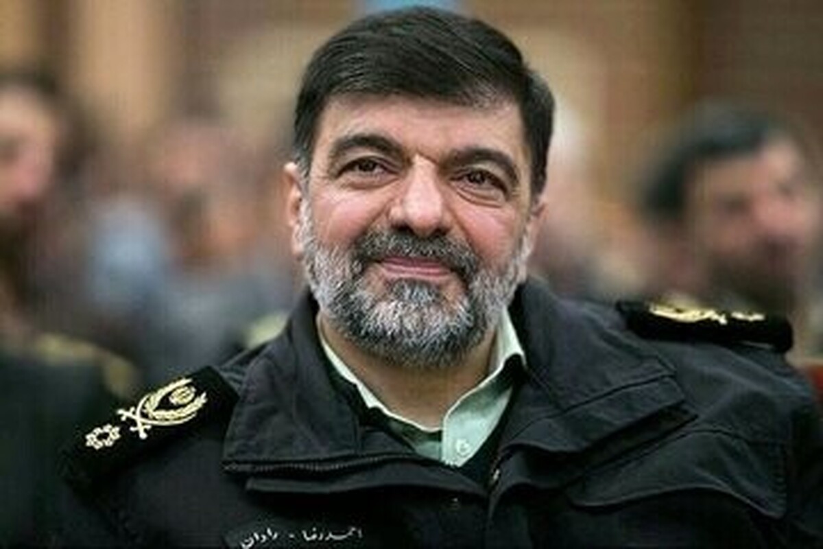 عکس زیرخاکی از سردار رادان در کنار آقاسی