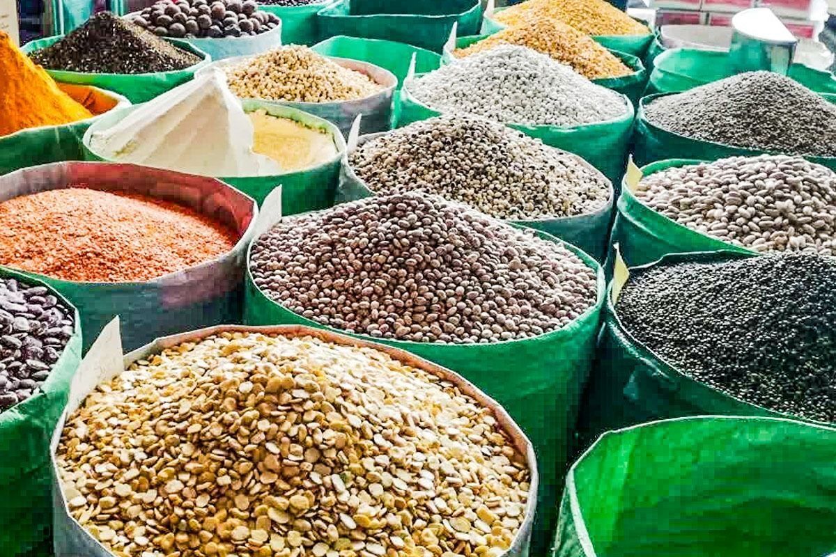 توزیع بیش از هزار تن حبوبات در کشور توزیع بیش از هزار تن حبوبات در کشور