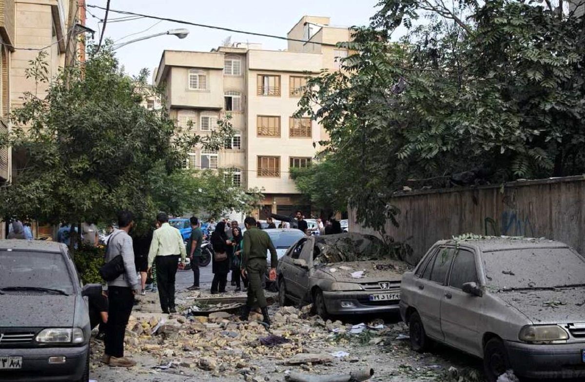 پس از گذشت یکماه از پایان جنگ/پرداخت خسارت خودروهای جنگزده منتظر تصمیم دولت پس از گذشت یکماه از پایان جنگ/پرداخت خسارت خودروهای جنگزده منتظر تصمیم دولت