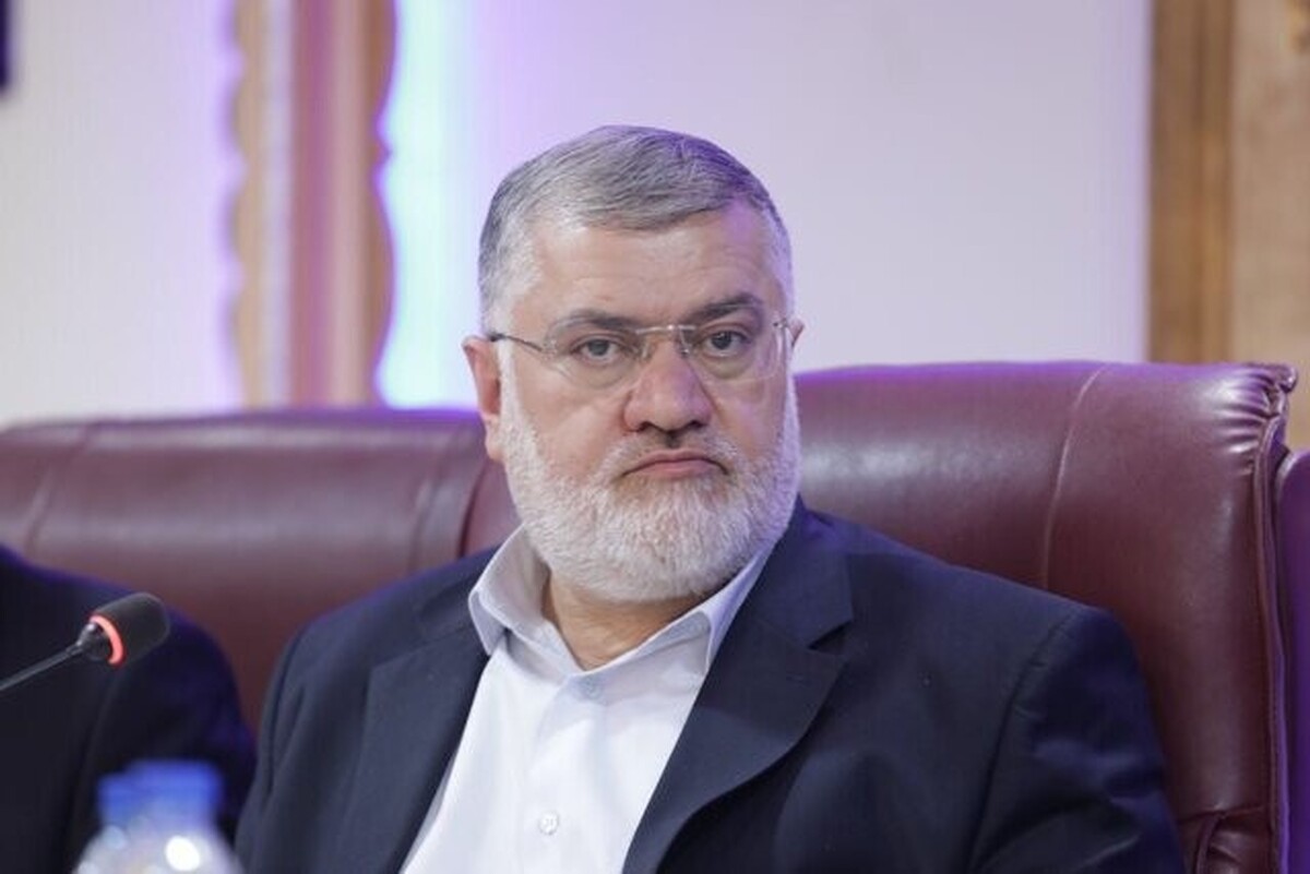 استاندار تهران: اصناف، حلقه واسط بین مردم و حاکمیت هستند استاندار تهران: اصناف، حلقه واسط بین مردم و حاکمیت هستند