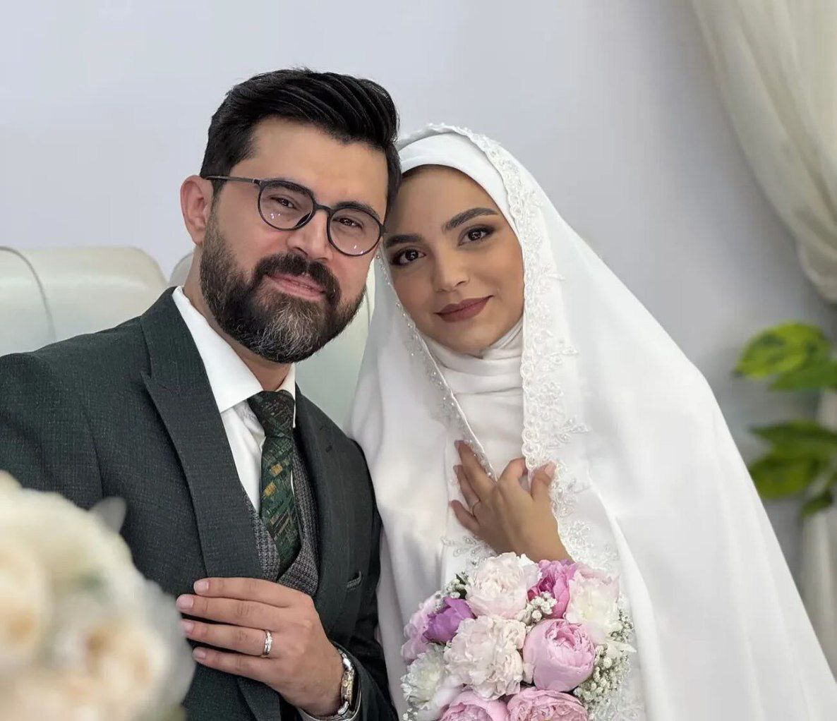 ازدواج خانم مجری صداوسیما در روز آغاز جنگ + عکس
