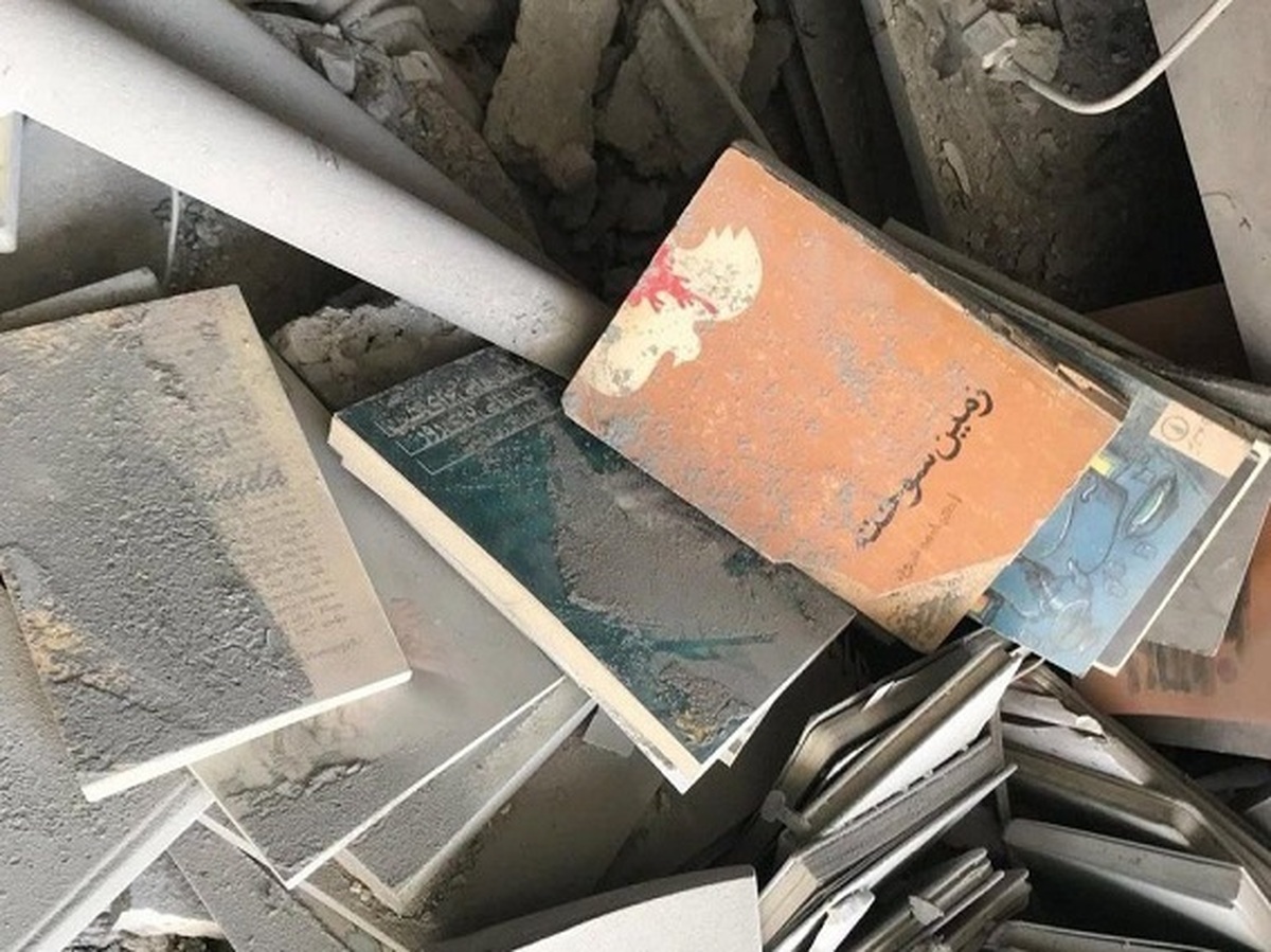 عکس دردناکی از زیر آوارهای تهران که تفسیرپذیر شد عکس دردناکی از زیر آوارهای تهران که تفسیرپذیر شد