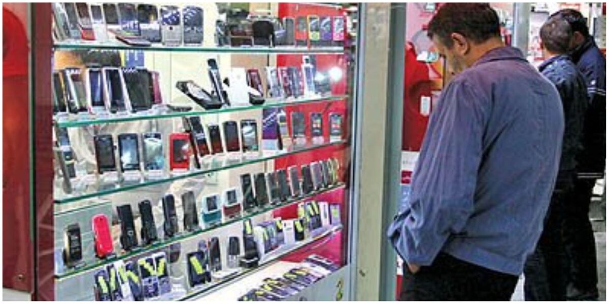 شوک قیمتی عجیب در بازار موبایل/ چرا تعزیرات ورود نمی‌کند؟